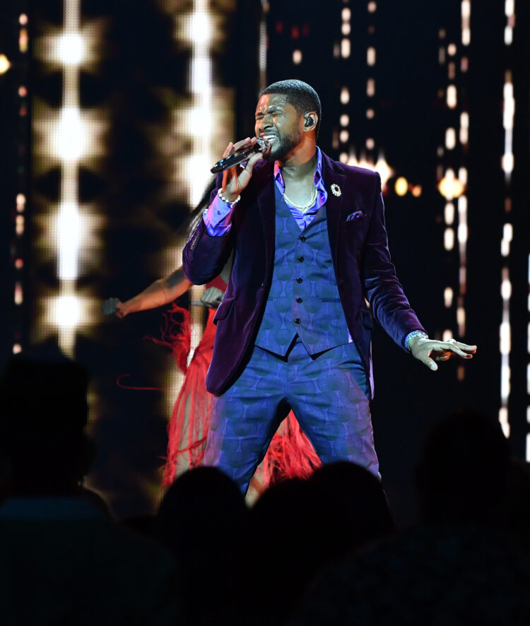 usher performs at Dolby Live at Park MGM las vegas residency