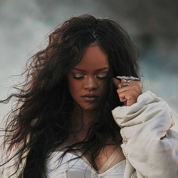 Rihanna RIAA Awards